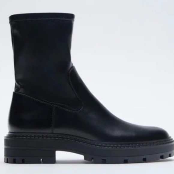 ZARA Low Heel Lug Sole Ankle Boots - Picture 1 of 11